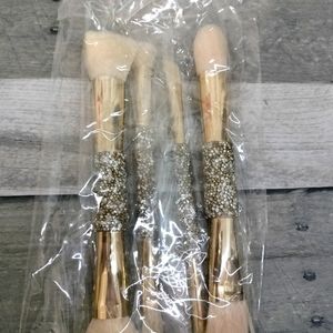 Jessica Simpson makeup brushes 4pc